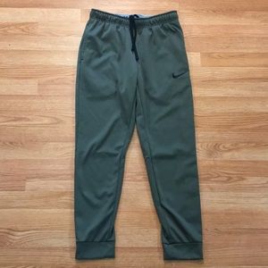 Men’s Nike Thermal Fit Joggers Pants Medium